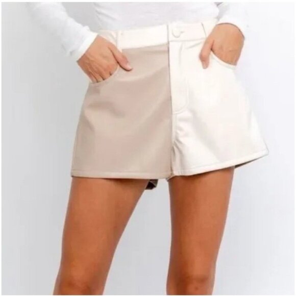 Le Lis Pants - Women’s Le Lis Colorblock Faux Leather Shorts Small Nwt